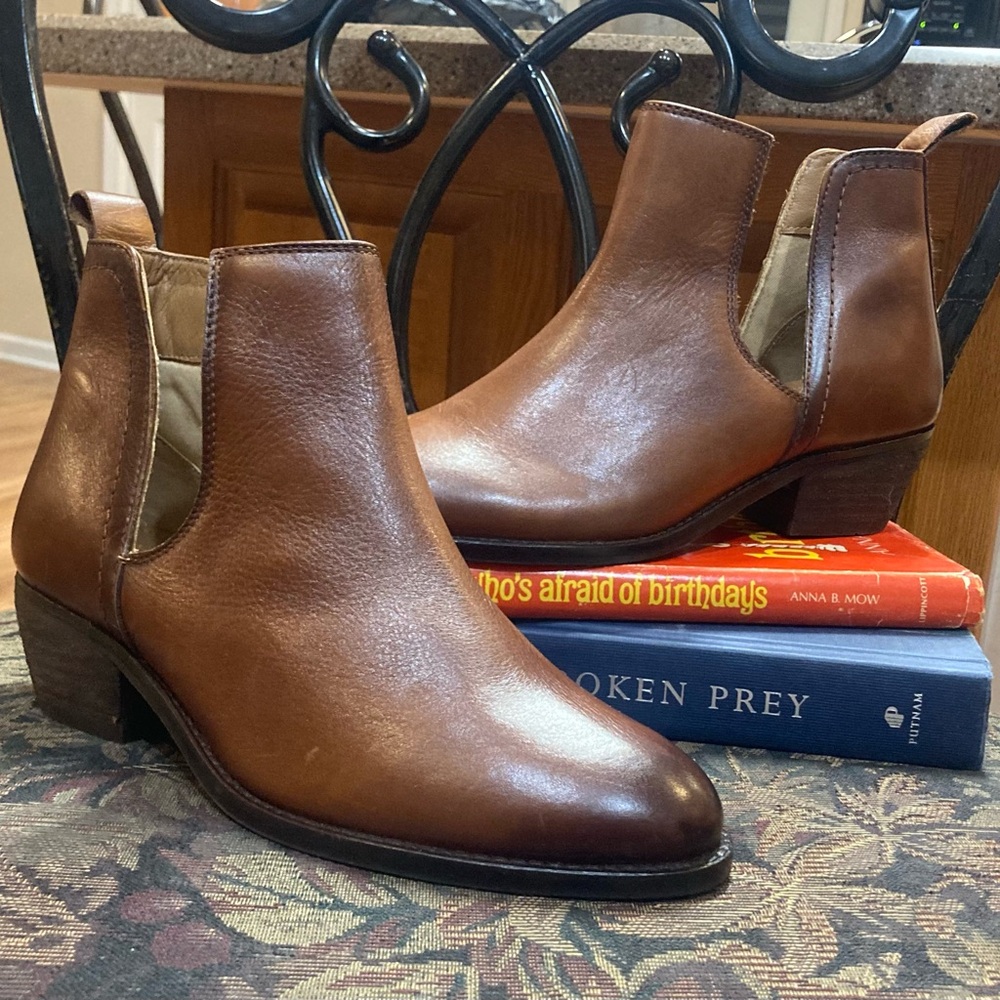 JOURNEE COLLECTION Genuine Leather Brigitte Bootie